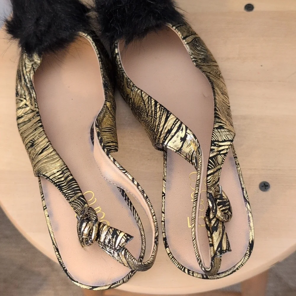 Shoes - Picture 3 of 4